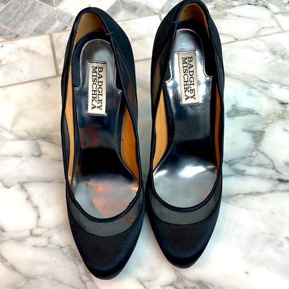 Badgley Mischka black satin heels - Picture 2 of 7